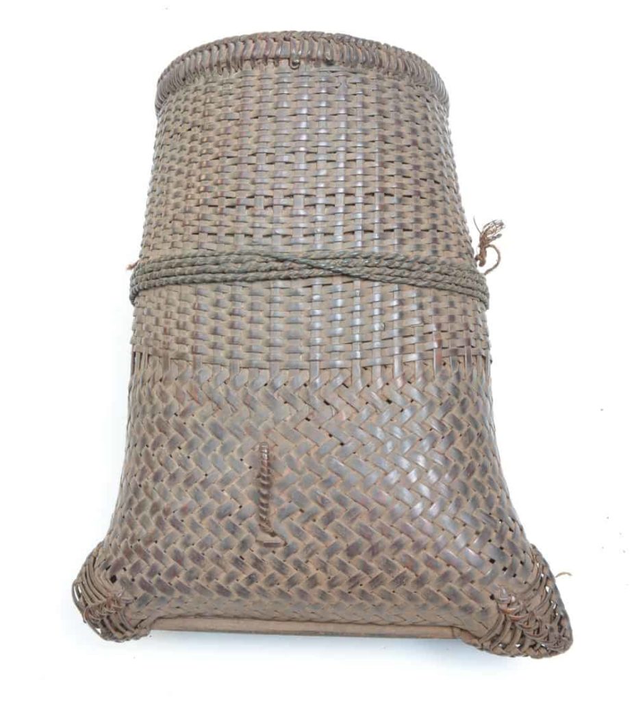 small Akha basket for tobacco